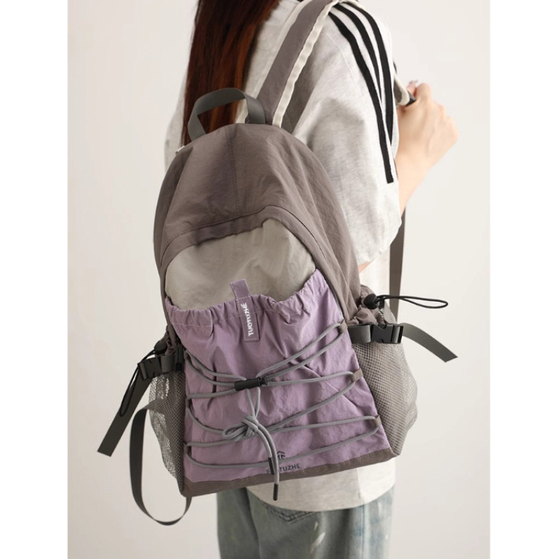 Fashion Backpack Women - กระเป๋าเป้สะพายหลังสำหรับเดินทาง ผู้หญิง ผู้ชาย ใช้ได้ทุกวัน แฟชั่น ทันสมัย